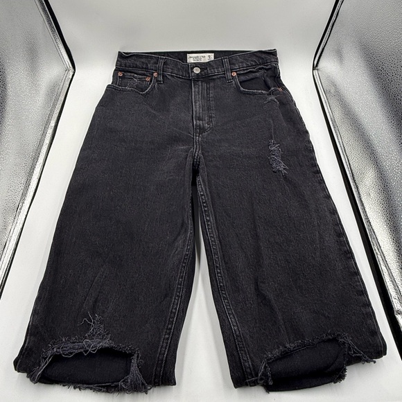 Abercrombie & Fitch 90s Straight Ultra High Rise Ripped Jeans - Picture 5 of 8